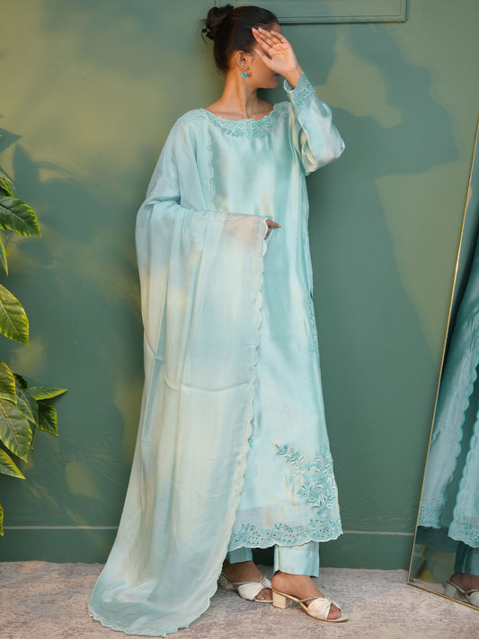 Aqua Sage Petal