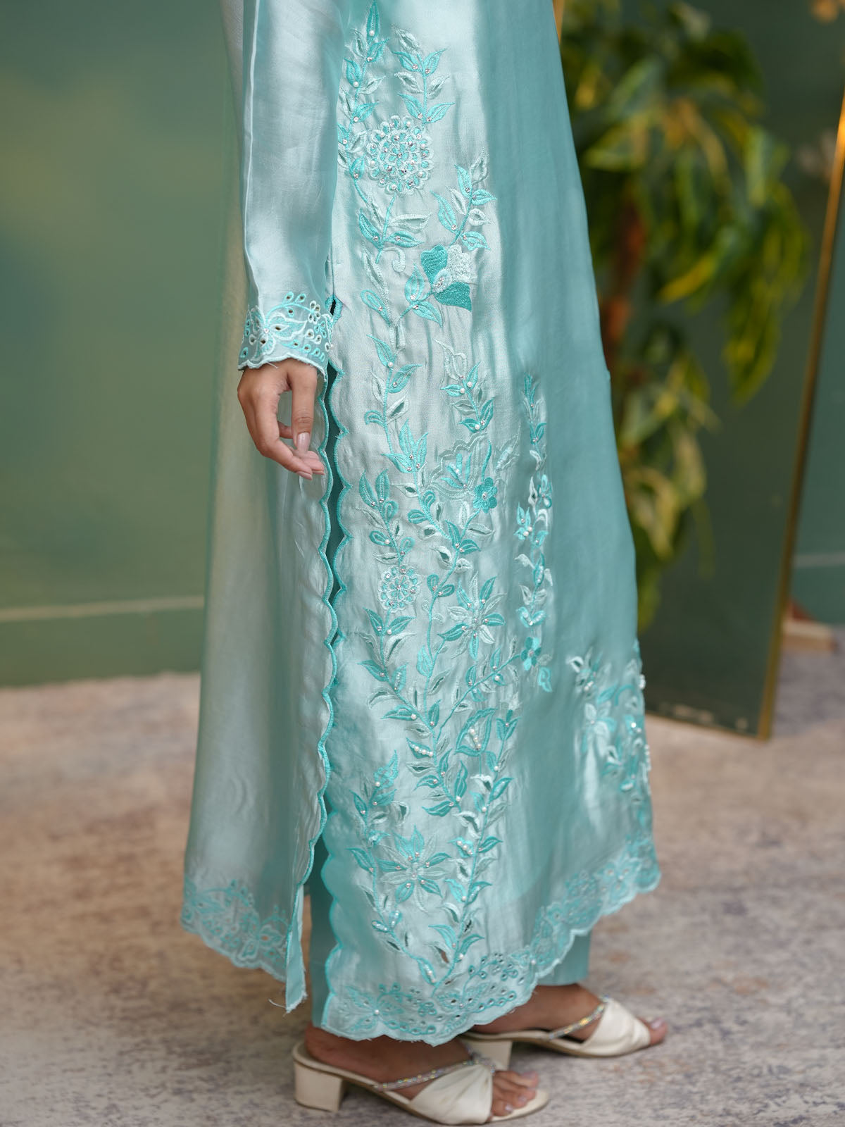 Aqua Sage Petal