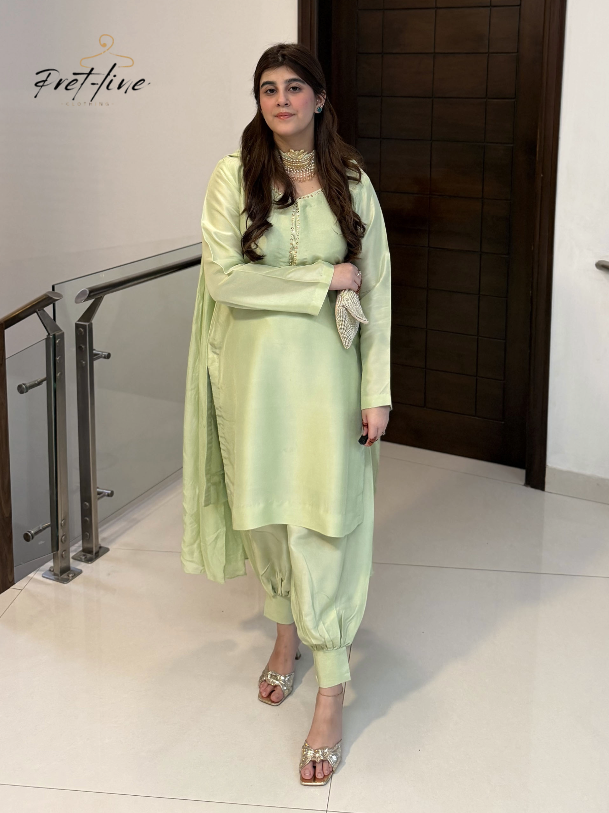 Pastel Grace – Light Green