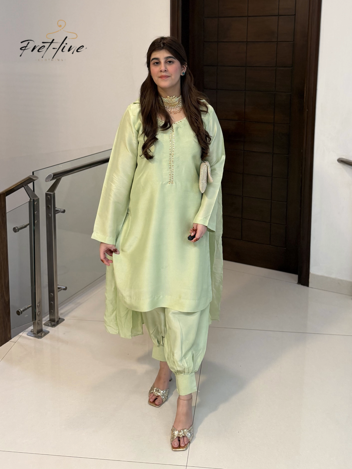 Pastel Grace – Light Green